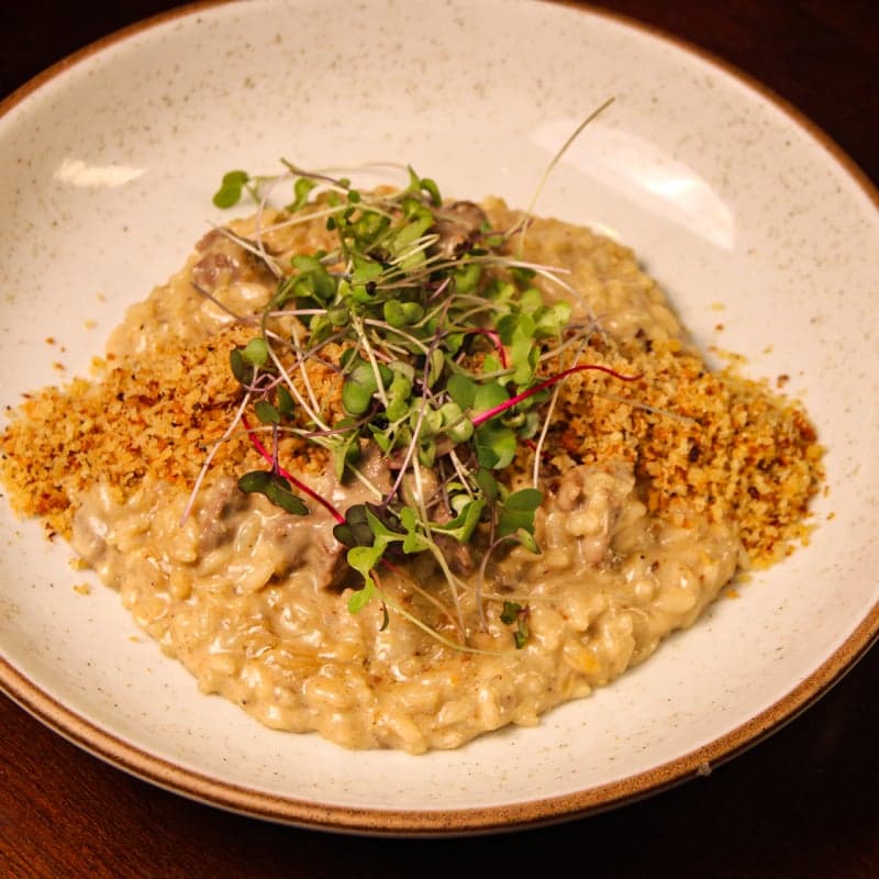 Risoto de Gorgonzola com Tiras de Filé Mignon